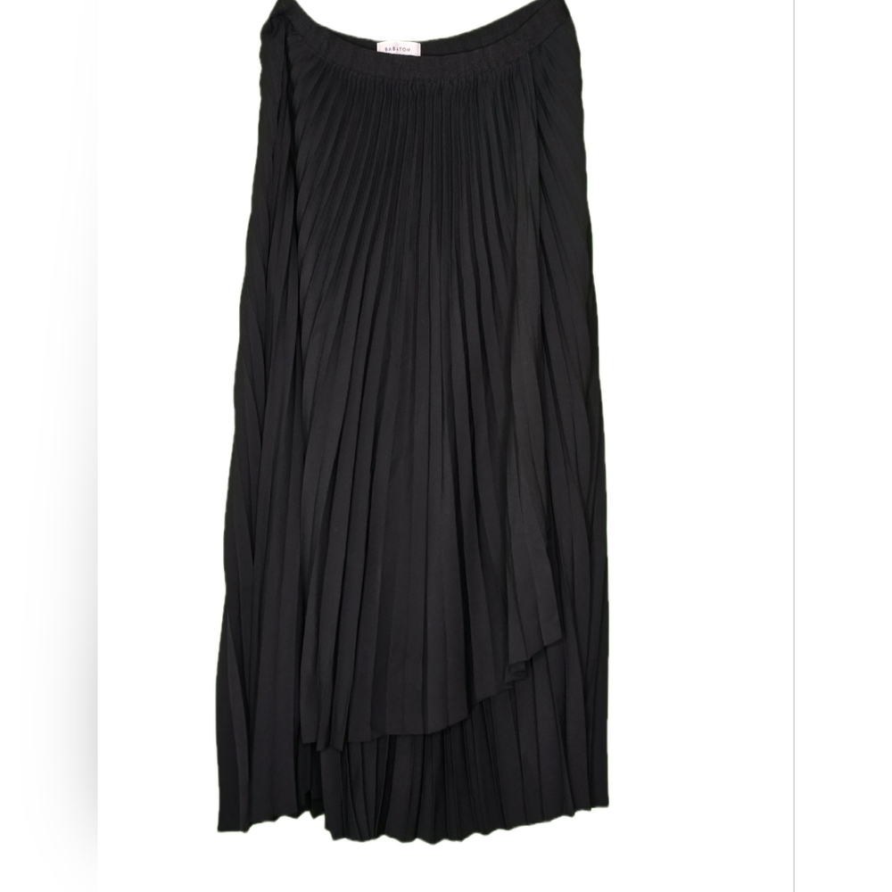 NWOT Aritzia Black Asymmetrical Pleated Skirt, Small - Picture 2 of 7